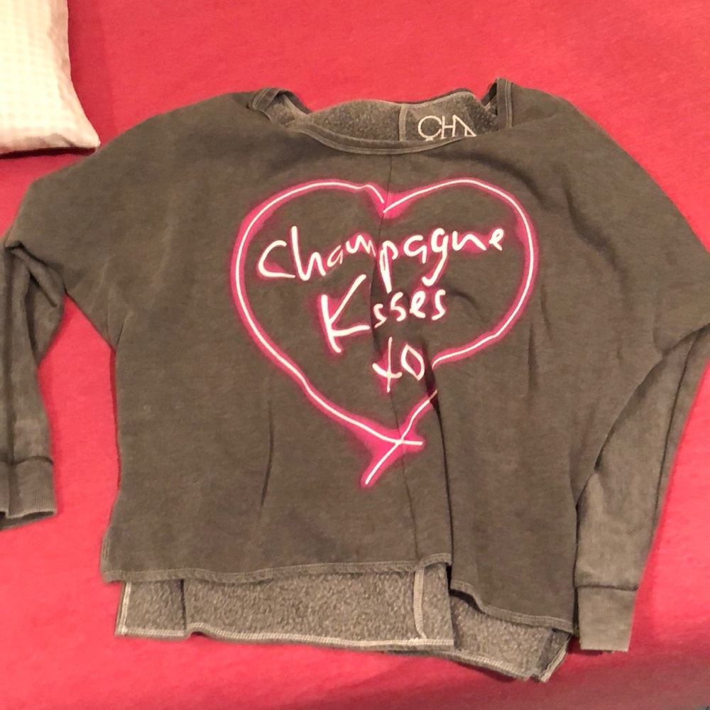 Chaser long sleeve shirt size small